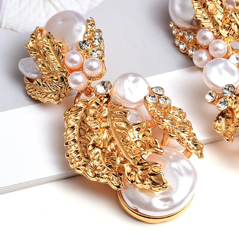 Pearl Flower-Shaped Drop Earrings